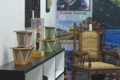 carved-furniture