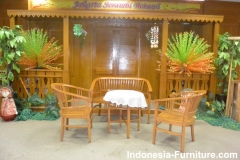 outdoor-furniture-bench-table